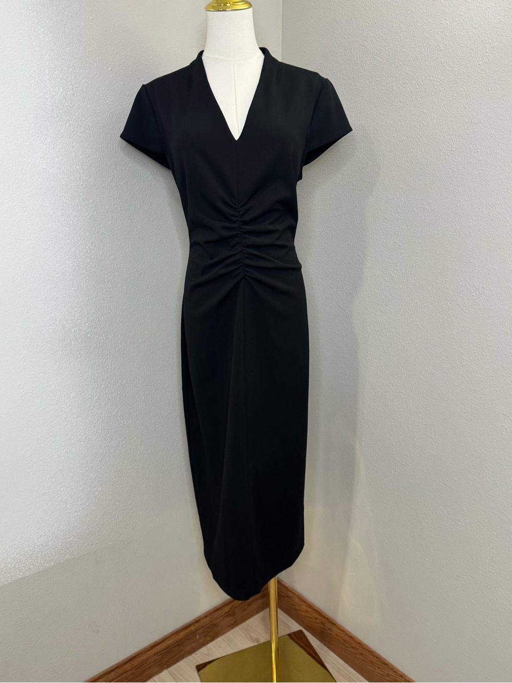 London Times Black Ruched Sheath Dress Size 12 V Neck Career Cocktail Midi